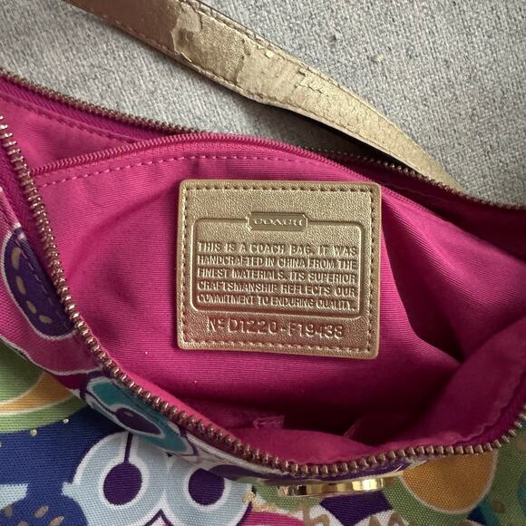 Vintage Y2K Poppy Coach Bag in Rainbow Graffiti - Picture 10 of 12